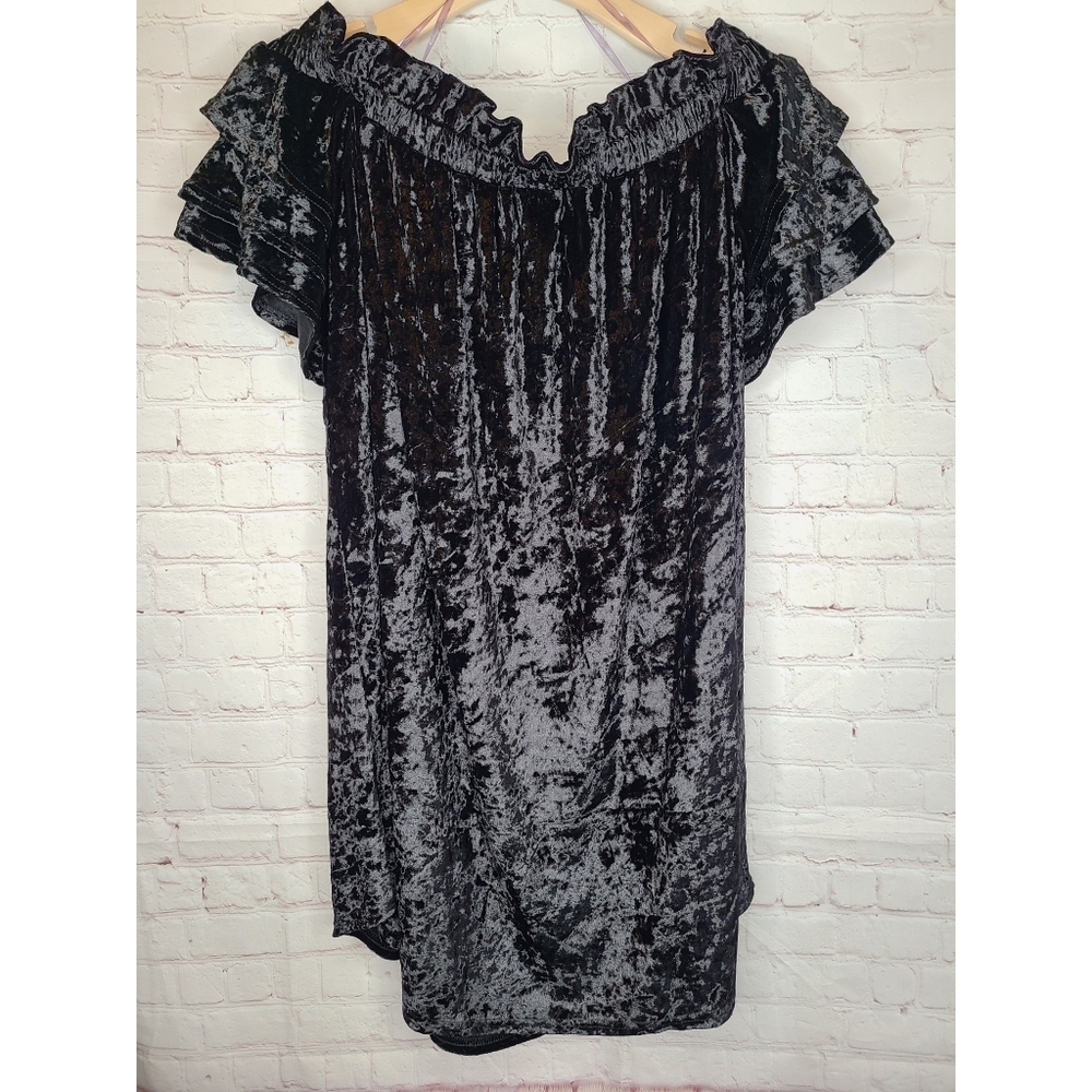 Umgee Black Velvet off shoulder mini dress
